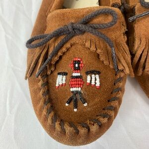 Minnetonka Thunderbird Moccasins 9.5 women’s soft sole